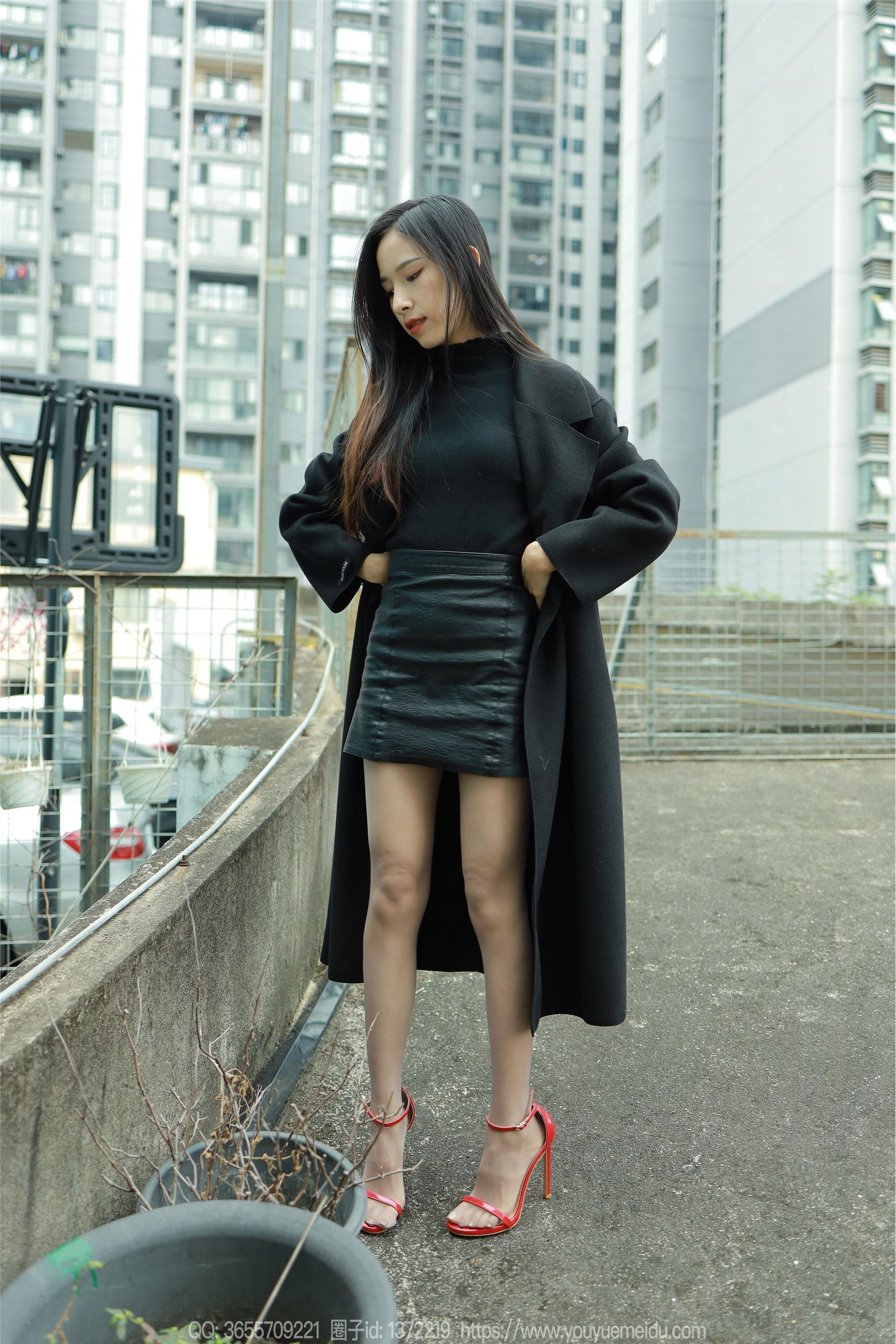 IESS异思趣向  2023.12.06 丝享家 1604 美子《黑衣园丁》